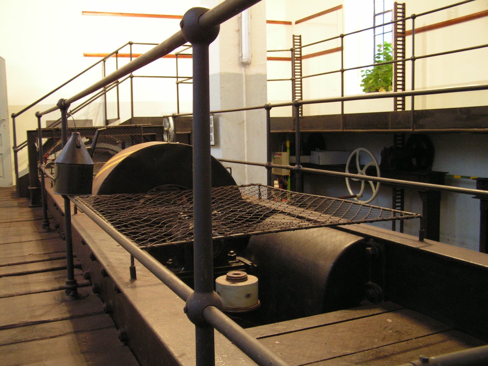 Strojovna s vodní turbínou